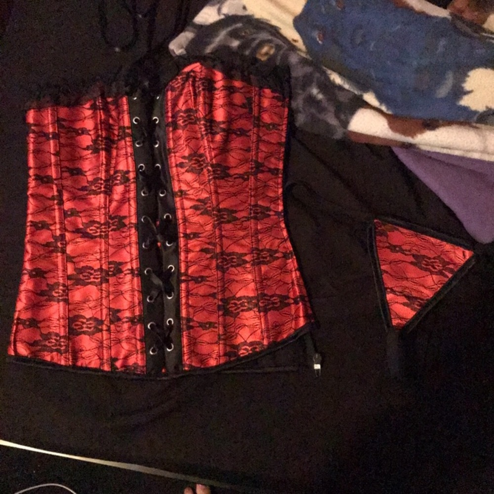 Red small corest